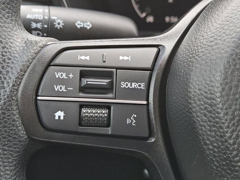 Used 2024 Honda CR-V LX image 17