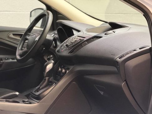 Used 2014 Ford Escape S image 3