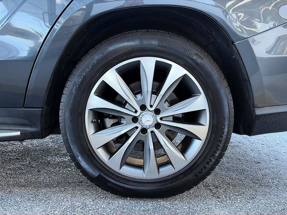 Used 2015 Mercedes-Benz GL 450 4MATIC image 24
