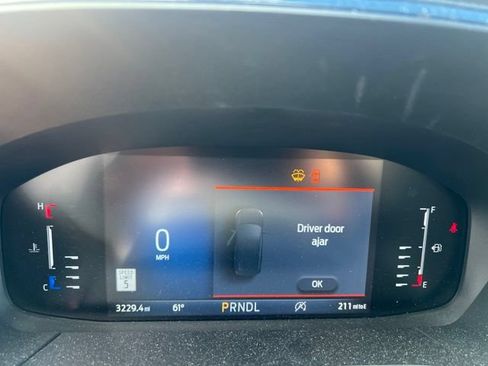 Used 2024 Ford Escape ST-Line w/ Tech Pack #1 AWD/4WD image 24