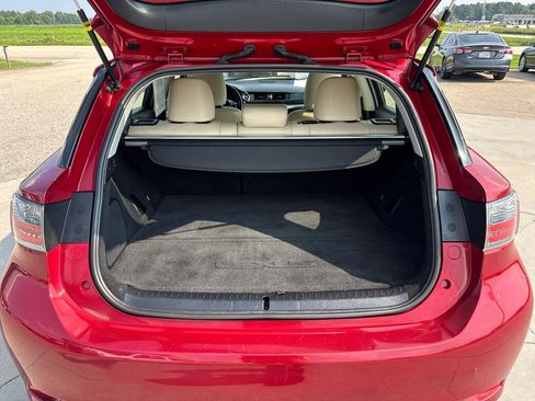 Used 2013 Lexus CT 200h w/ Premium Pkg w/Backup Camera FWD image 21