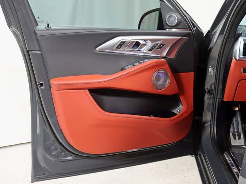 Used 2023 BMW XM w/ M Driver's Package image 38