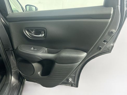 Used 2025 Honda HR-V LX image 29