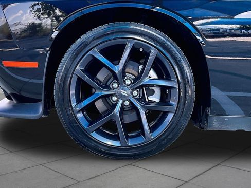 Used 2022 Dodge Challenger R/T w/ Blacktop Package RWD image 9