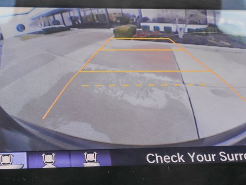 Used 2016 Honda Pilot Touring image 47