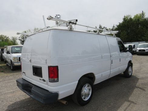 Used 2014 Ford E-150 and Econoline 150 w/ Commercial Cargo Van Package image 4