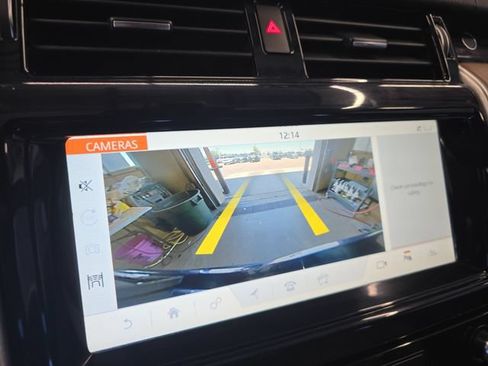 Used 2018 Land Rover Discovery HSE Luxury AWD/4WD image 27