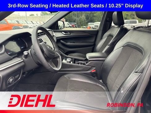Used 2023 Jeep Grand Cherokee L Laredo AWD/4WD image 9