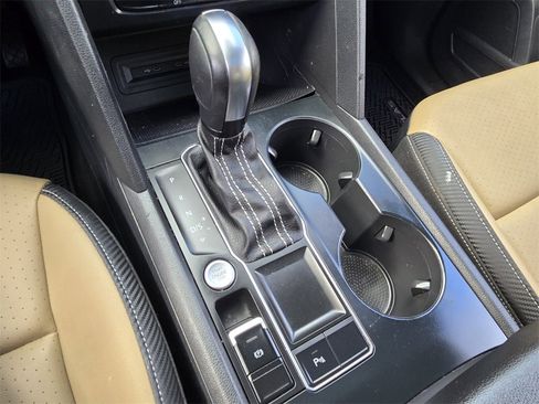 Used 2021 Volkswagen Atlas Cross Sport SE w/ Panoramic Sunroof Package image 23