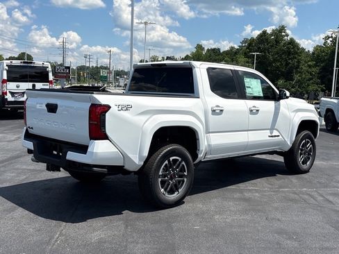 New 2025 Toyota Tacoma TRD Sport image 3