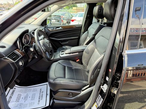 Used 2015 Mercedes-Benz ML 350 ML350 4MATIC w/ Premium 1 Package image 12