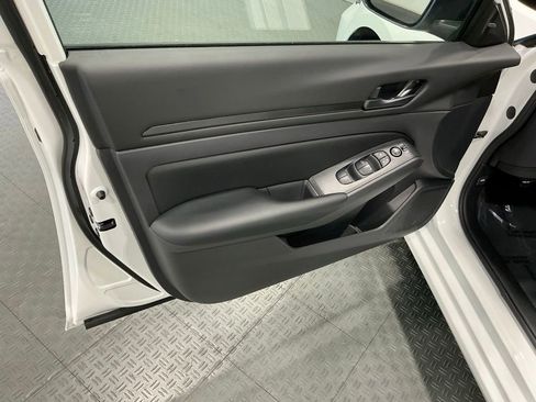 Used 2025 Nissan Altima 2.5 S image 24