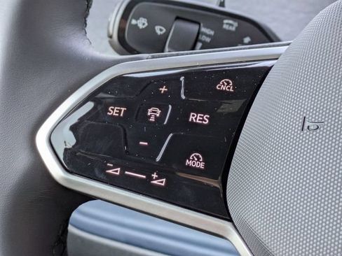 New 2025 Volkswagen ID. Buzz Pro S RWD image 26