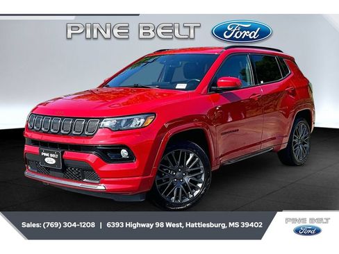 Used 2022 Jeep Compass Limited AWD/4WD image 10