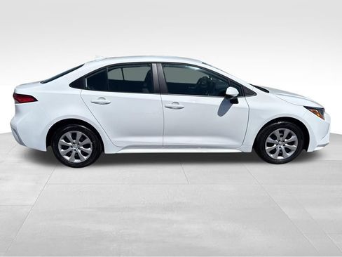 Used 2026 Toyota Corolla LE FWD image 8