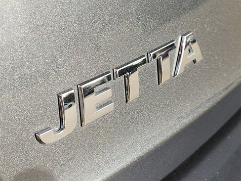 Used 2020 Volkswagen Jetta S image 10