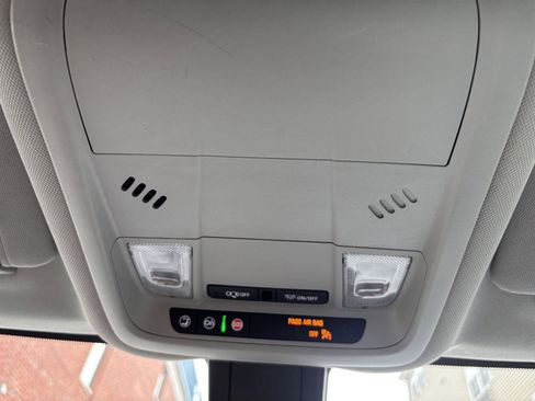 Used 2024 Chevrolet Equinox LS image 21