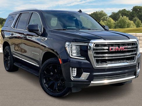 Used 2023 GMC Yukon SLT image 2