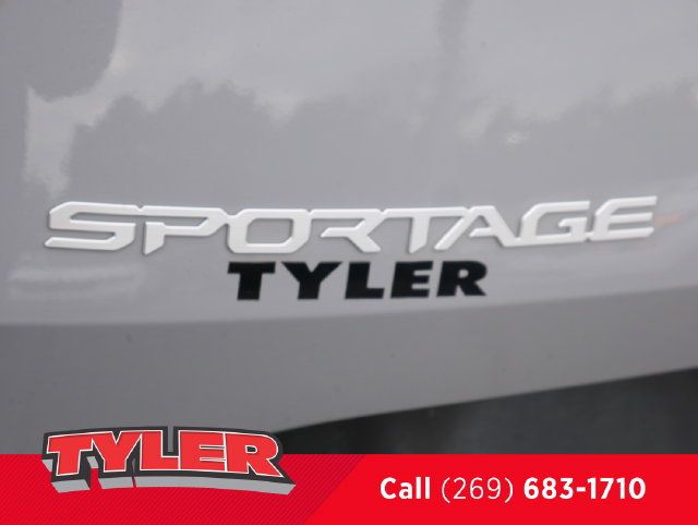 Used 2024 Kia Sportage X-Line w/ X-Line Premium Package AWD/4WD image 13
