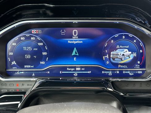 Used 2024 Chevrolet Silverado 2500 LTZ w/ LTZ Convenience Package image 24