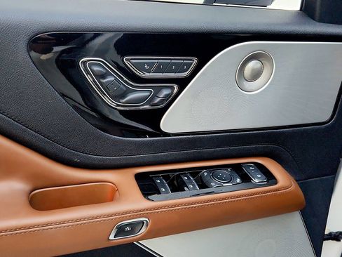 Used 2020 Lincoln Aviator Grand Touring w/ Equipment Group 301A image 20