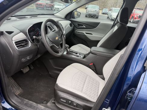 Used 2022 Chevrolet Equinox LS AWD/4WD image 14