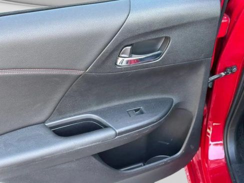 Used 2017 Honda Accord Sport Special Edition image 15