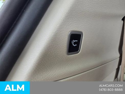 Used 2022 Chrysler Pacifica Touring-L FWD image 14