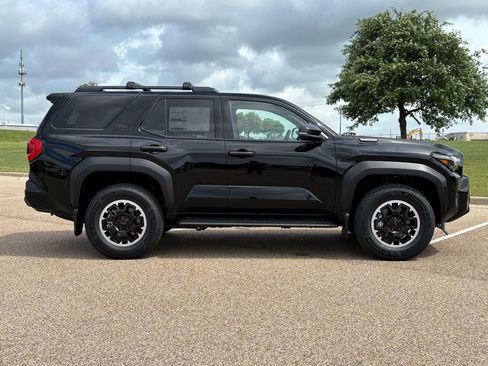 New 2026 Toyota 4Runner TRD Off-Road Premium AWD/4WD image 5