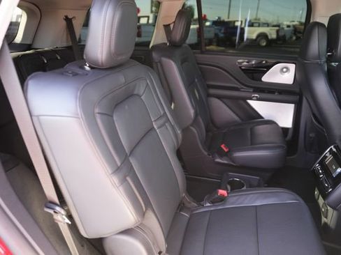 Used 2025 Lincoln Aviator Reserve w/ Equipment Group 201A image 19