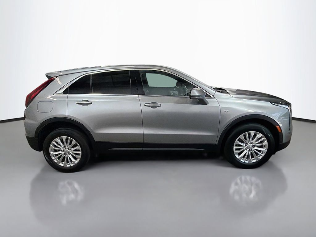 Used 2024 Cadillac XT4 Luxury AWD/4WD image 10