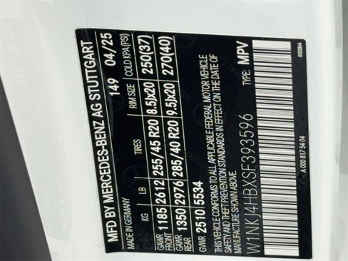 Used 2025 Mercedes-Benz GLC 300 4MATIC image 61