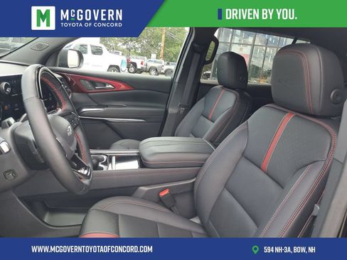 Used 2024 Chevrolet Traverse RS AWD/4WD image 17