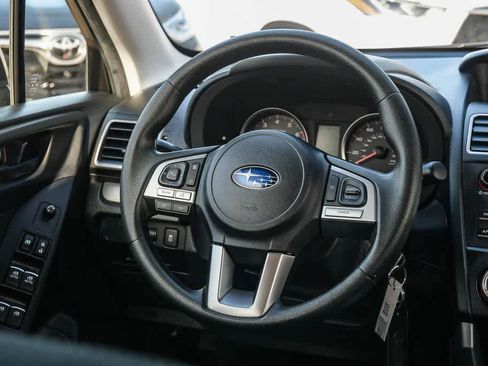 Used 2018 Subaru Forester 2.5i w/ Alloy Wheel Package AWD/4WD image 12