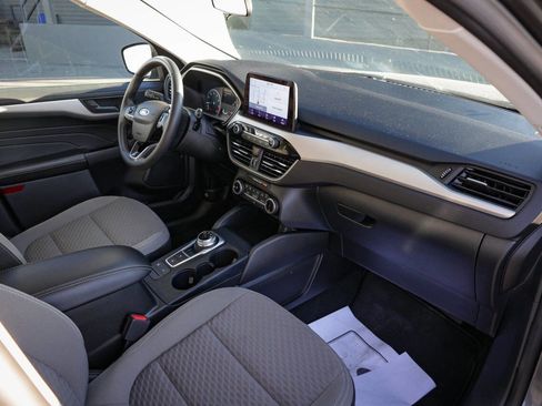 Used 2022 Ford Escape SE w/ Cold Weather Package AWD/4WD image 23