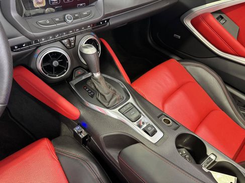 Used 2017 Chevrolet Camaro SS RWD image 20
