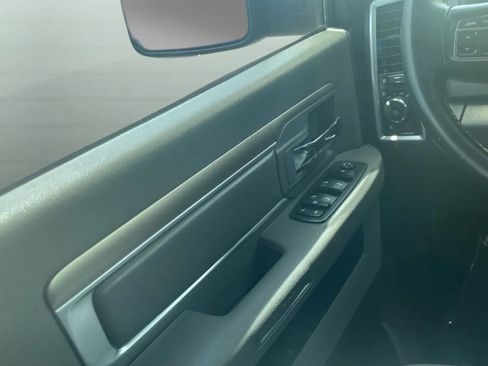 Used 2017 RAM 1500 Big Horn RWD image 14