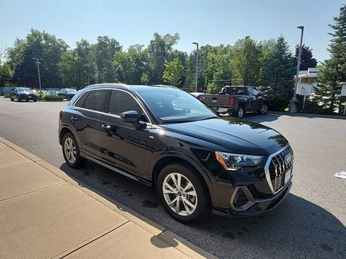 Used 2021 Audi Q3 2.0T Premium AWD/4WD image 17