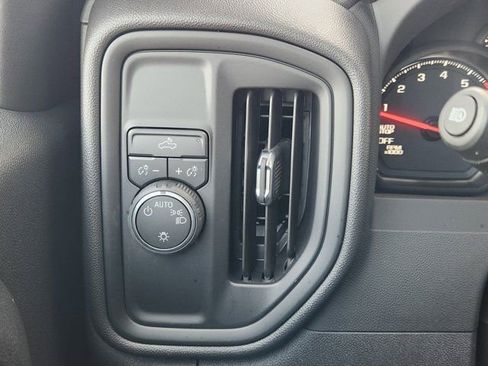 Used 2026 Chevrolet Silverado 1500 Custom w/ Turbomax Blackout Package image 24