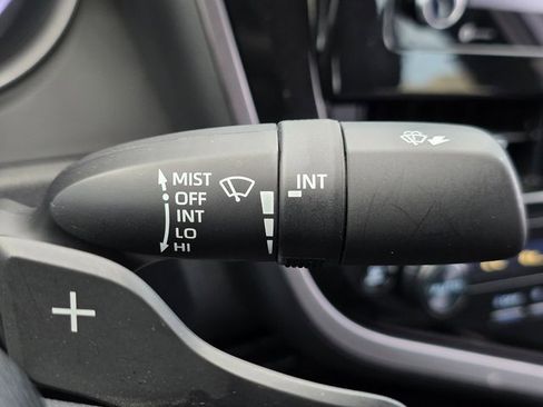 Used 2024 Toyota Camry SE image 35