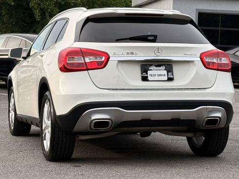 Used 2018 Mercedes-Benz GLA 250 4MATIC image 3