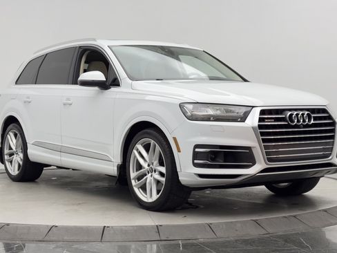 Used 2018 Audi Q7 3.0T Prestige w/ Prestige Package AWD/4WD image 3