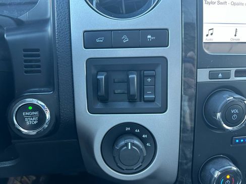 Used 2017 Ford Expedition EL Limited image 33