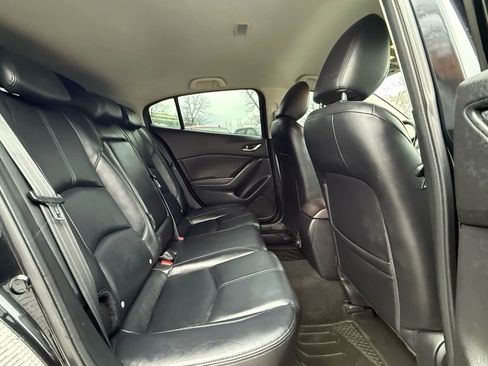 Used 2017 MAZDA MAZDA3 Touring image 32