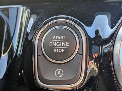 Used 2025 Mercedes-Benz GLA 35 AMG 4MATIC image 25