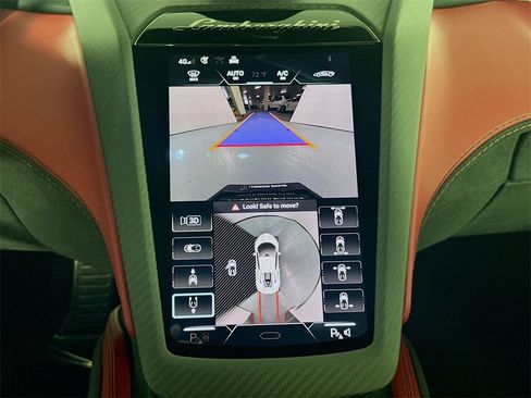 Used 2024 Lamborghini Revuelto image 14