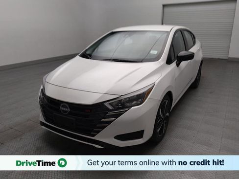 Used 2024 Nissan Versa SR FWD image 1