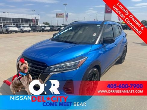 Used 2023 Nissan Kicks SR w/ SR Premium Package FWD image 1