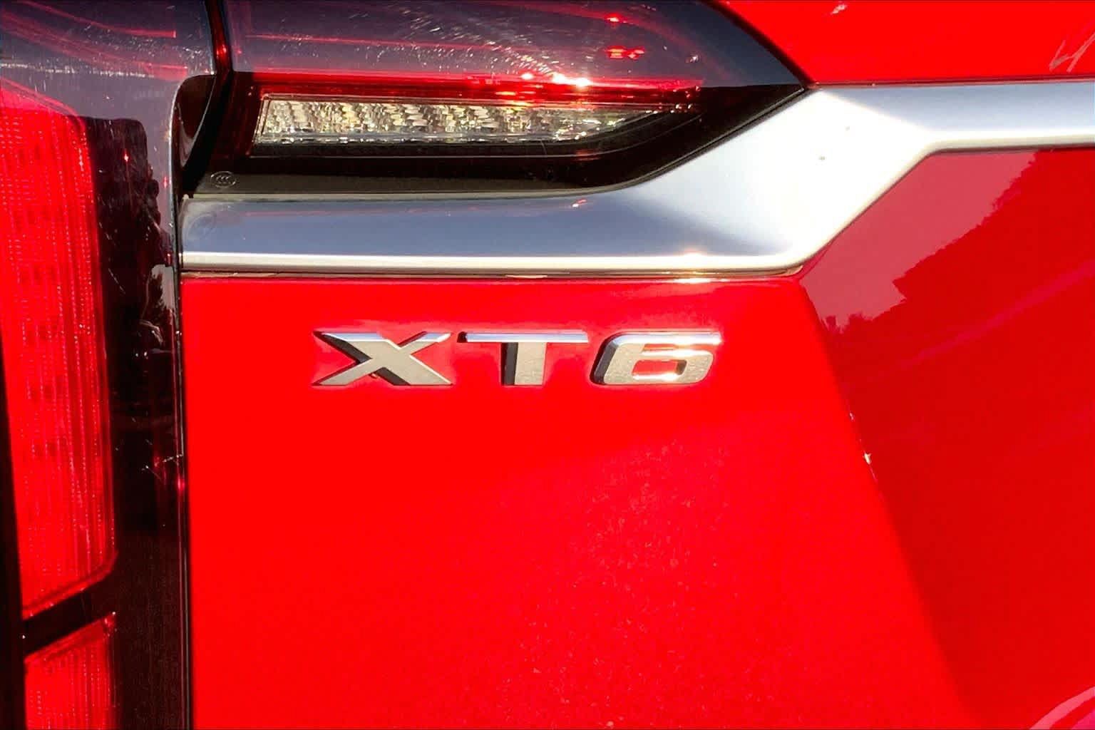 Used 2023 Cadillac XT6 Premium Luxury w/ Technology Package FWD image 30