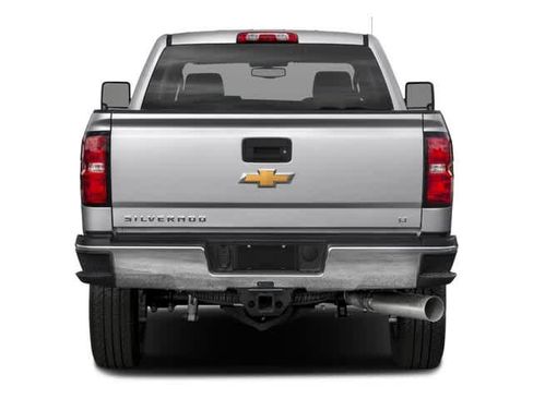 Used 2018 Chevrolet Silverado 2500 LT w/ LT Convenience Package AWD/4WD image 8